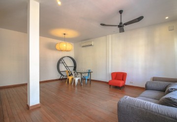 Renovated 2 Bedroom Apartment For Rent - Phsar Chas, Phnom Penh thumbnail