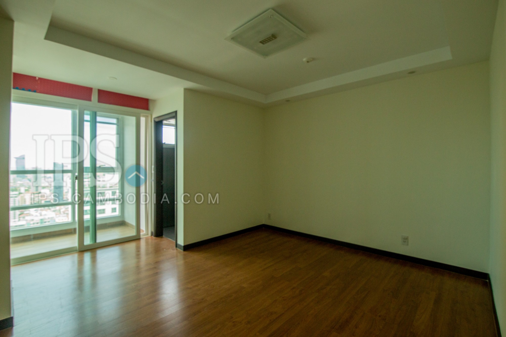 5 Bedroom Apartment For Rent - BKK1, Phnom Penh thumbnail