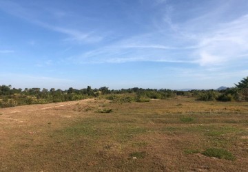 200000 Sqm Land For Sale - Banteay Srey, Siem Reap thumbnail