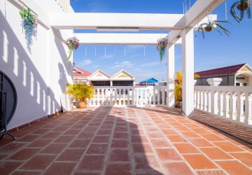 7 Bedroom House For Sale - Chaom Chau, Khan Por Sen Chey, Phnom Penh thumbnail