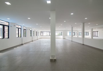 350 Sqm Office Space For Rent - Daun Penh, Phnom penh thumbnail