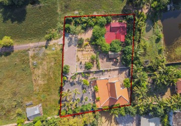 2317 Sqm Land with 2 Houses For Sale - Sala Kamruek, Siem Reap thumbnail