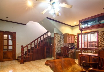 4 Bedroom House With Restaurant For Sale - Night Market, Siem Reap thumbnail