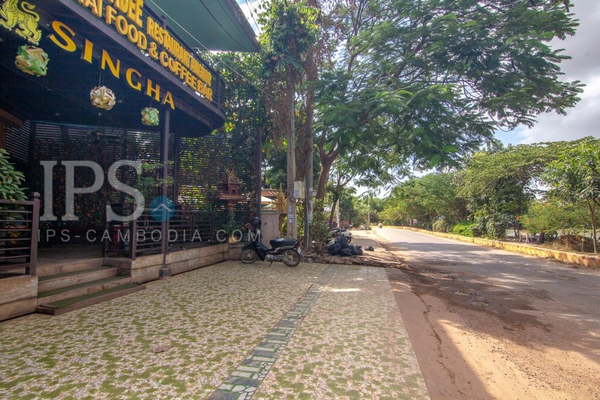 4 Bedroom House With Restaurant For Sale - Night Market, Siem Reap