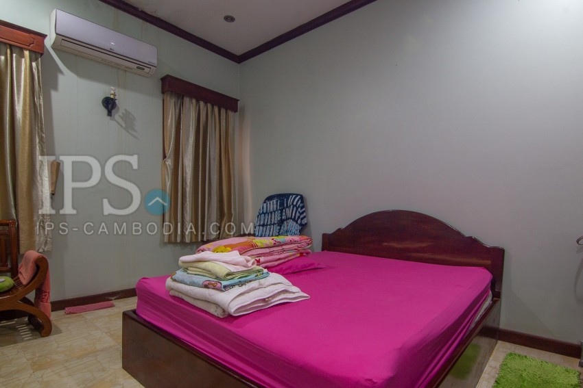 4 Bedroom House With Restaurant For Sale - Night Market, Siem Reap