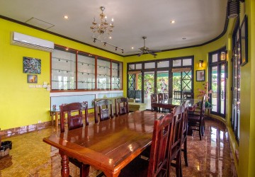 4 Bedroom House With Restaurant For Sale - Night Market, Siem Reap thumbnail