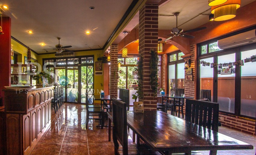 4 Bedroom House With Restaurant For Sale - Night Market, Siem Reap