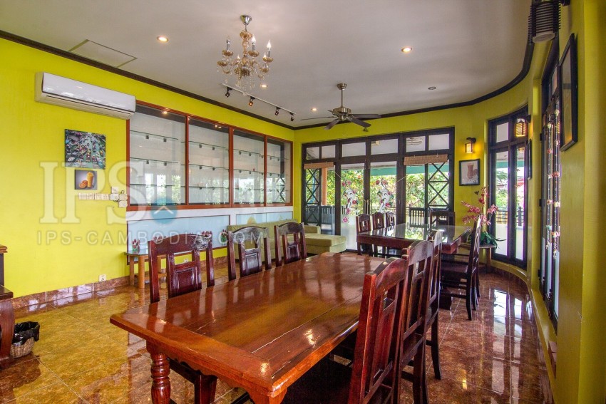 4 Bedroom House With Restaurant For Sale - Night Market, Siem Reap