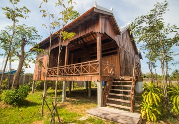 2 Bedroom Wooden House For Sale - Chreav, Siem Reap  thumbnail