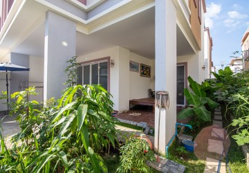 3 Bedroom Twin Villa For Sale at Borey Orkide Botanic City- Chroy Changvar, Phnom Penh thumbnail