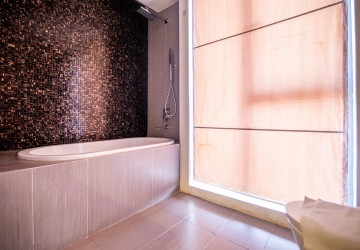 3 Bedroom Apartment For Rent - Chroy Changvar, Phnom Penh thumbnail
