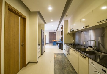 3 Bedroom Apartment For Rent - Chroy Changvar, Phnom Penh thumbnail