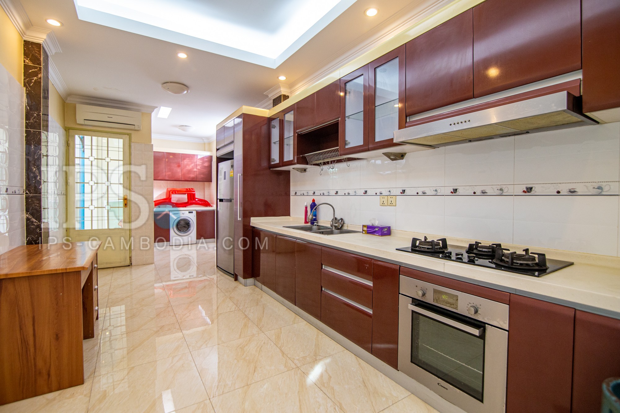 5 Bedroom Villa For Rent - Tonle Bassac, Phnom Penh - Image 5