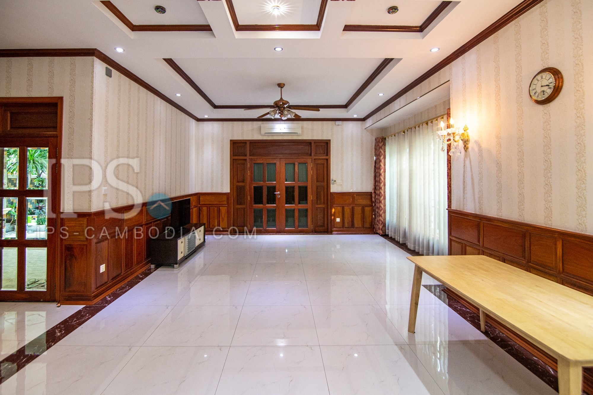 5 Bedroom Villa For Rent - Tonle Bassac, Phnom Penh - Image 4