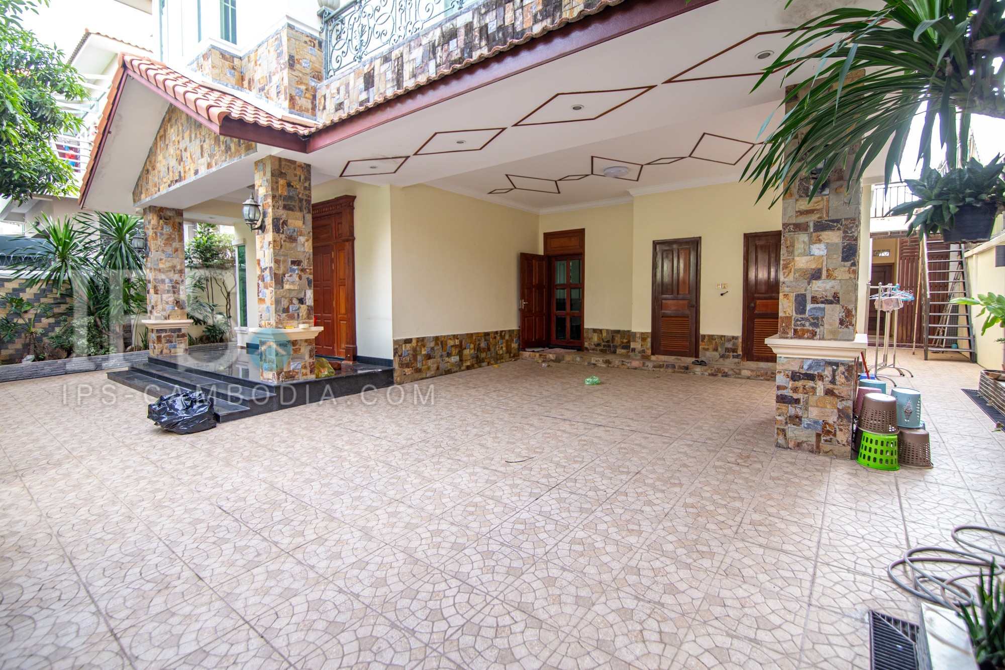 5 Bedroom Villa For Rent - Tonle Bassac, Phnom Penh - Image 26