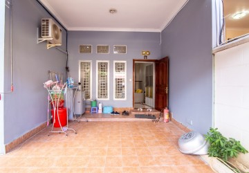 4 Bedroom Twin Villa For Sale - Borey Chamkamorn, Phnom Penh thumbnail
