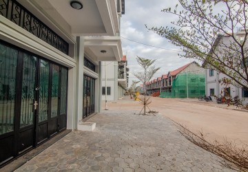 4 Bedroom Flat House For Sale - Svay Thom, Siem Reap thumbnail