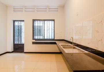 4 Bedroom Flat House For Sale - Svay Thom, Siem Reap thumbnail