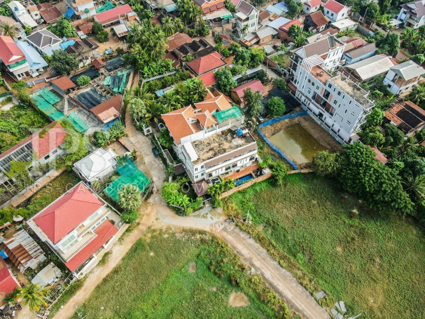 សណ្ឋាគារ 11 បន្ទប់គេង សម្រាប់លក់ - សង្កាត់សាលាកំរើក, ក្រុងសៀមរាប