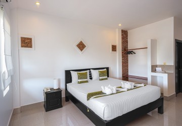 11 Bedroom Hotel For Sale - Sala Kamreuk, Siem Reap thumbnail