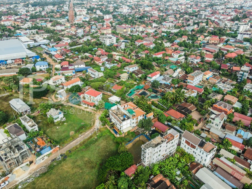 សណ្ឋាគារ 11 បន្ទប់គេង សម្រាប់លក់ - សង្កាត់សាលាកំរើក, ក្រុងសៀមរាប