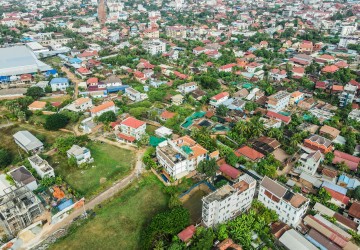 11 Bedroom Hotel For Sale - Sala Kamreuk, Siem Reap thumbnail