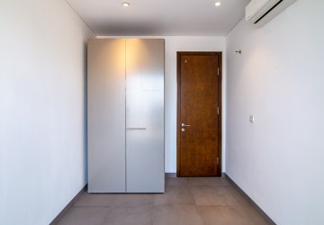 16th Floor 2 Bedroom Duplex For Sale - Embassy Central, BKK1, Phnom Penh thumbnail