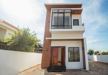 Newest 4 Bedroom Villa For Sale - Chrev, Siem Reap thumbnail