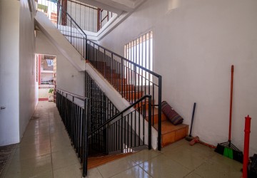 Renovated 4 Bedroom Apartment For Rent - Toul Tum Poung 1, Phnom Penh thumbnail