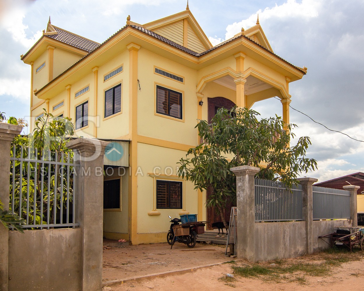5 Bedroom House For Sale - Sangkat Siem Reap, Siem Reap thumbnail
