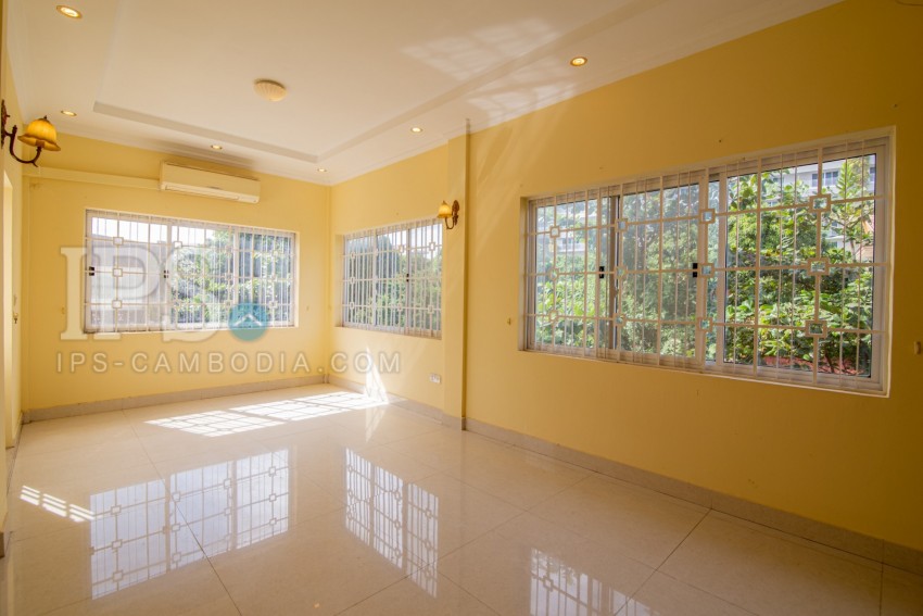 5 Bedroom Villa For Rent - Chroy Changvar, Phnom Penh