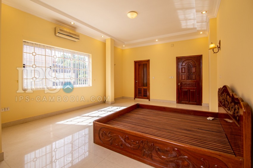 5 Bedroom Villa For Rent - Chroy Changvar, Phnom Penh