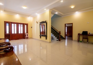 5 Bedroom Villa For Rent - Chroy Changvar, Phnom Penh thumbnail