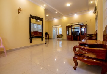 5 Bedroom Villa For Rent - Chroy Changvar, Phnom Penh thumbnail