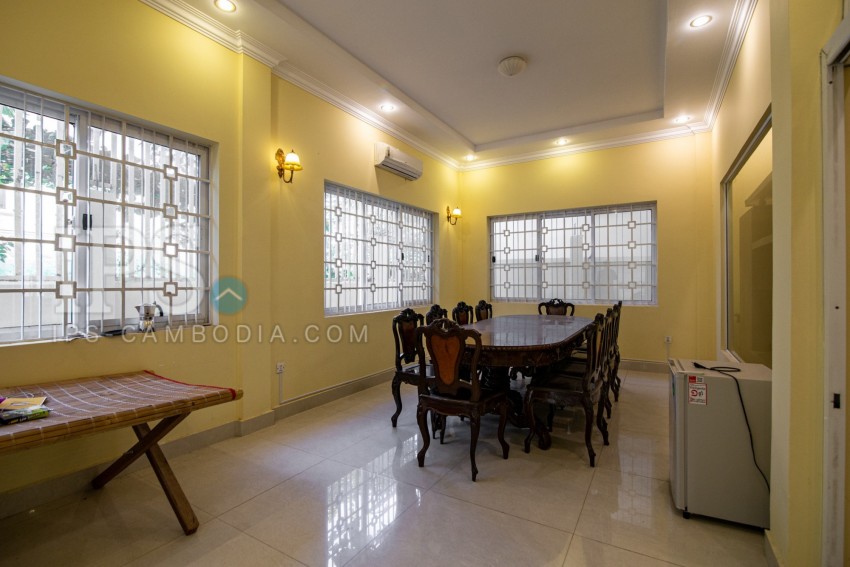 5 Bedroom Villa For Rent - Chroy Changvar, Phnom Penh