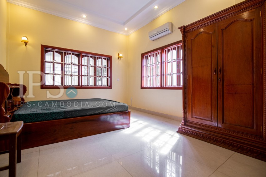 5 Bedroom Villa For Rent - Chroy Changvar, Phnom Penh