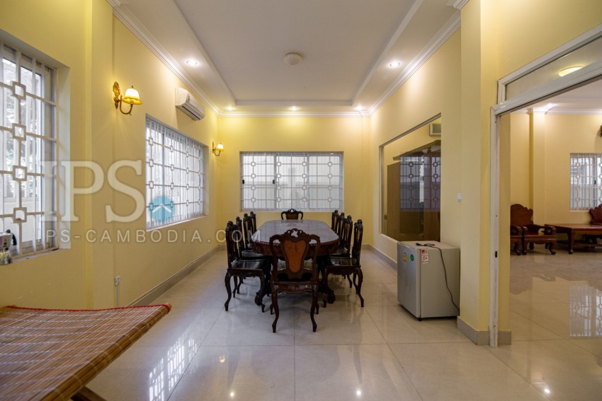 5 Bedroom Villa For Rent - Chroy Changvar, Phnom Penh