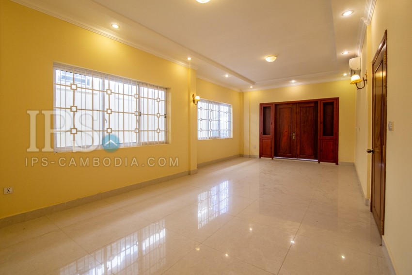 5 Bedroom Villa For Rent - Chroy Changvar, Phnom Penh