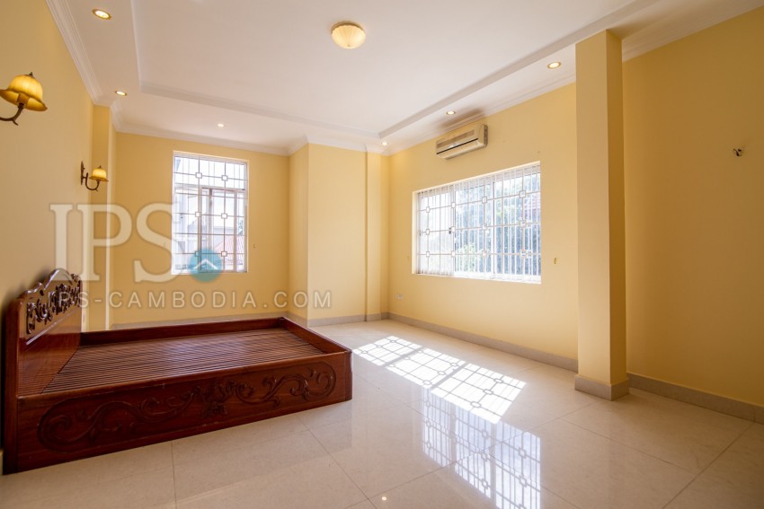 5 Bedroom Villa For Rent - Chroy Changvar, Phnom Penh