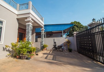 3 Bedroom Villa For Sale - Sala Kamreuk, Siem Reap thumbnail