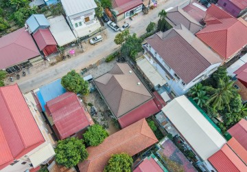  3 Bedroom House For Sale - Night Market Area, Siem Reap thumbnail