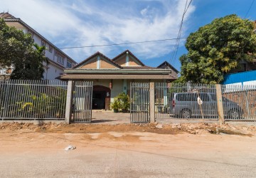  3 Bedroom House For Sale - Night Market Area, Siem Reap thumbnail