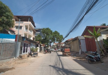  3 Bedroom House For Sale - Night Market Area, Siem Reap thumbnail