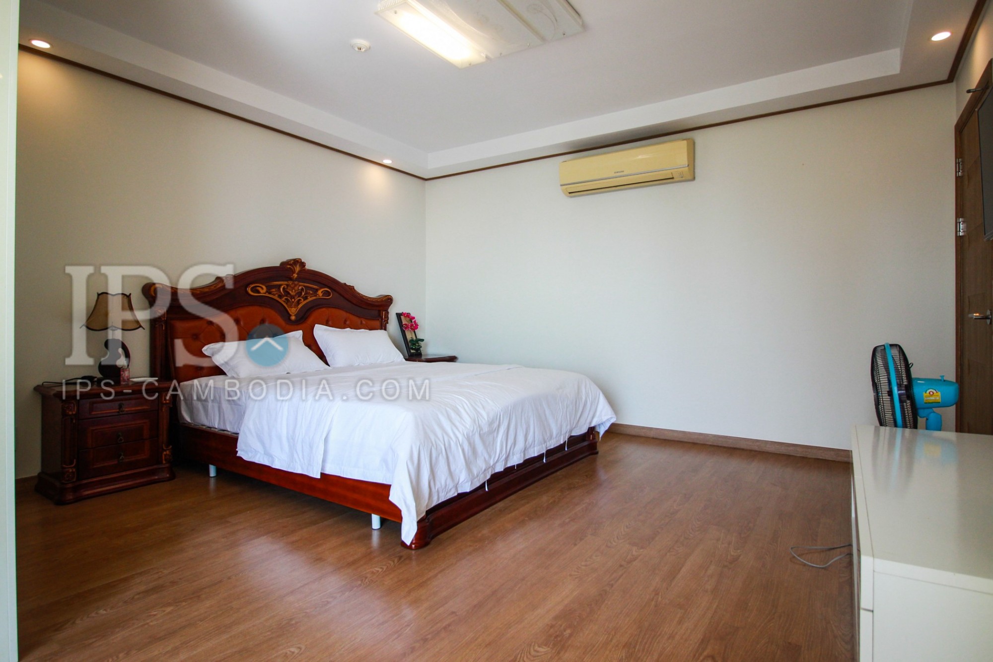 2 Bedroom Condo For Rent - BKK1, Phnom Penh thumbnail