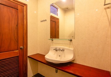 2 Bedroom Apartment For Rent - Siem Reap thumbnail