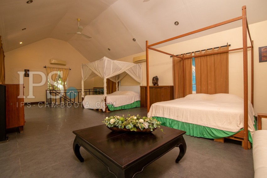 6  Bedroom Villa for Sale  - Teuk Thla, Phnom Penh