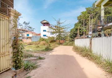 5 Bedroom Flat  For Sale in Svay Dangkum, Siem Reap thumbnail