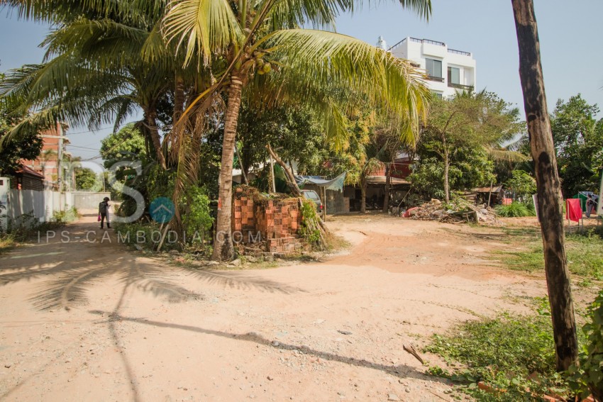  590 Sqm Land  For Sale - Night Market Area, Siem Reap