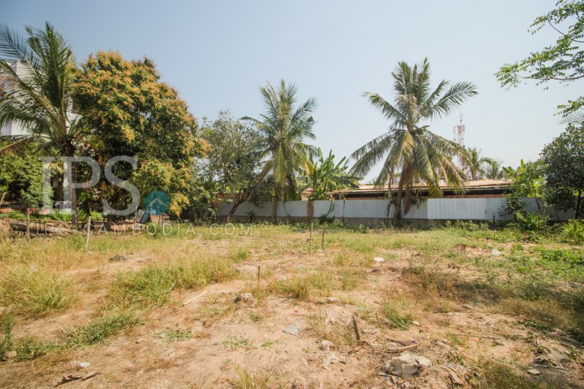  590 Sqm Land  For Sale - Night Market Area, Siem Reap