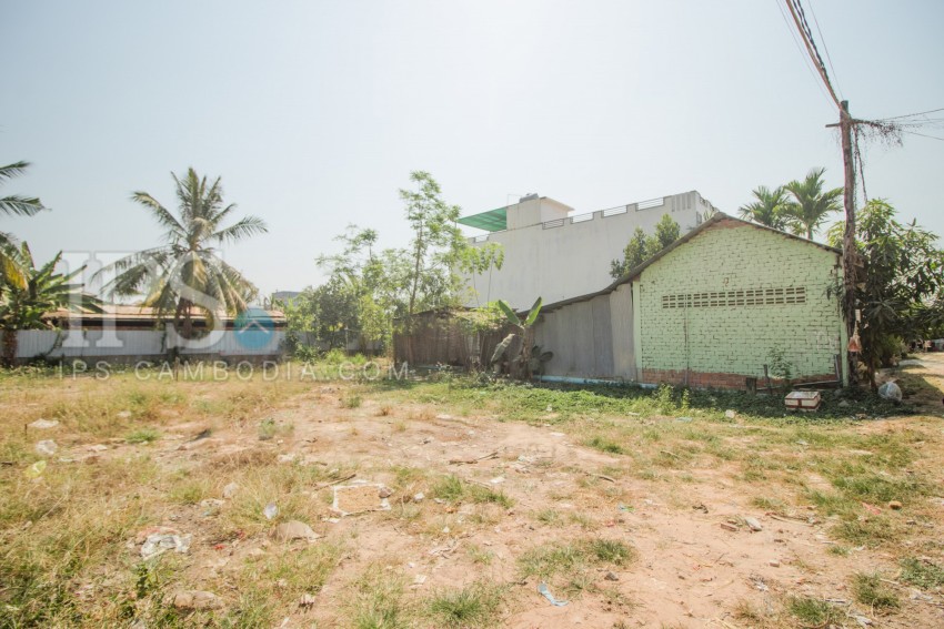  590 Sqm Land  For Sale - Night Market Area, Siem Reap